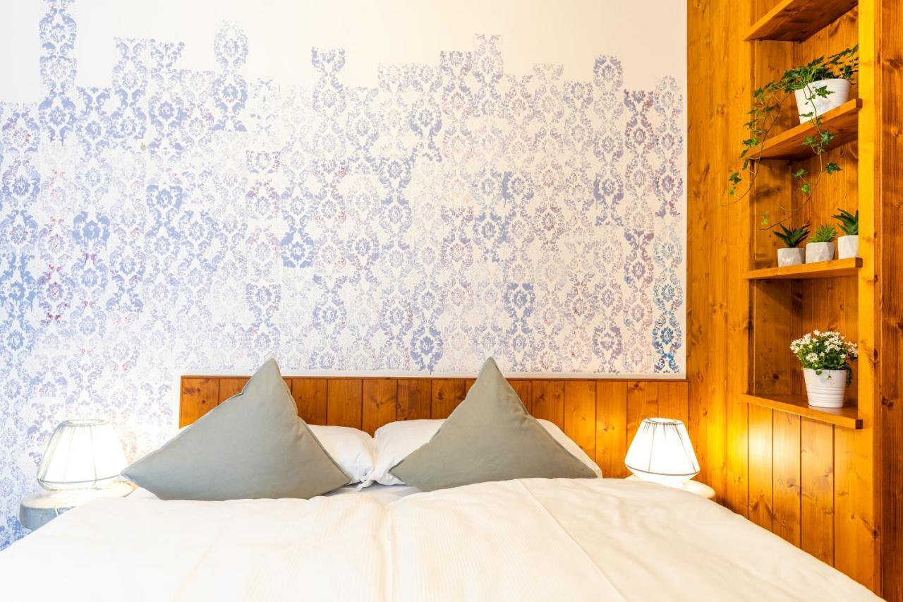 Hotel Sleep In Venzone Esterno foto