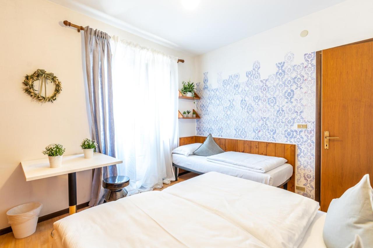 Hotel Sleep In Venzone Esterno foto