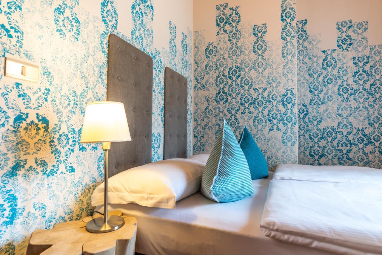 Hotel Sleep In Venzone Esterno foto
