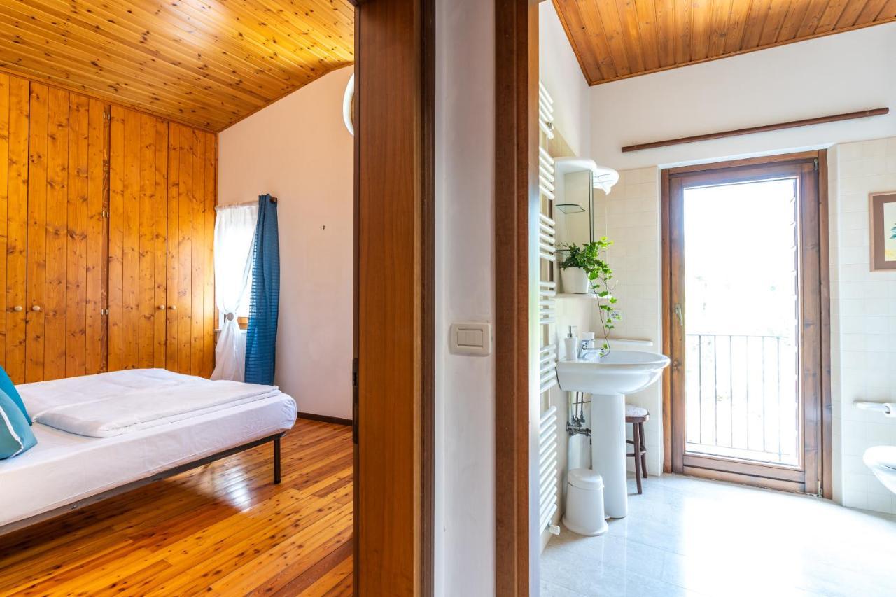 Hotel Sleep In Venzone Esterno foto