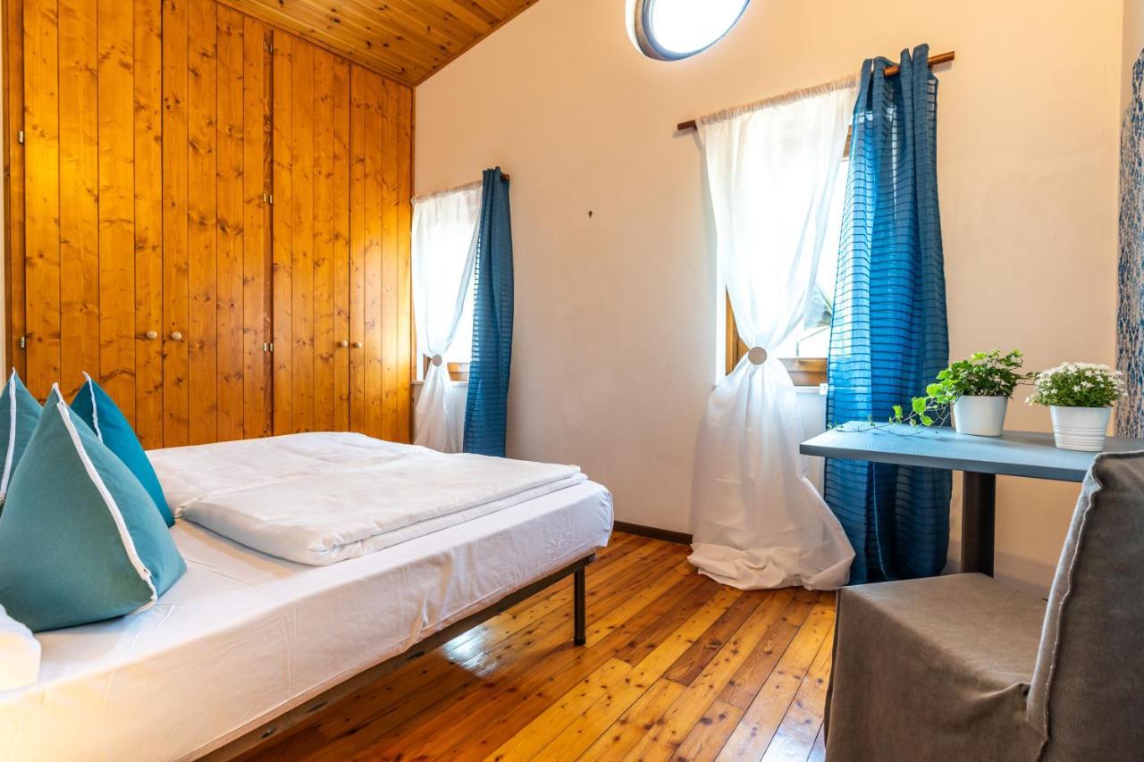 Hotel Sleep In Venzone Esterno foto