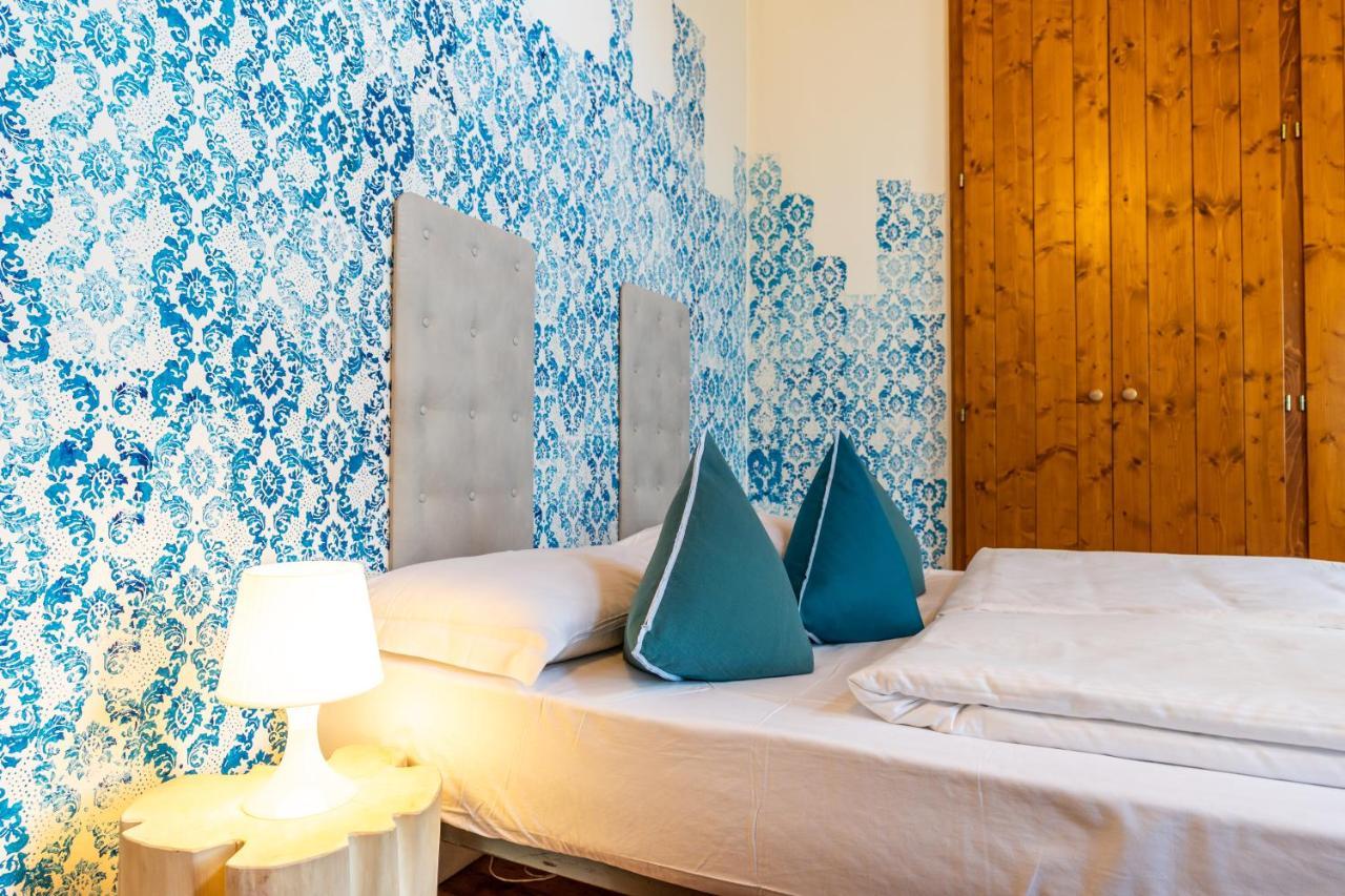Hotel Sleep In Venzone Esterno foto